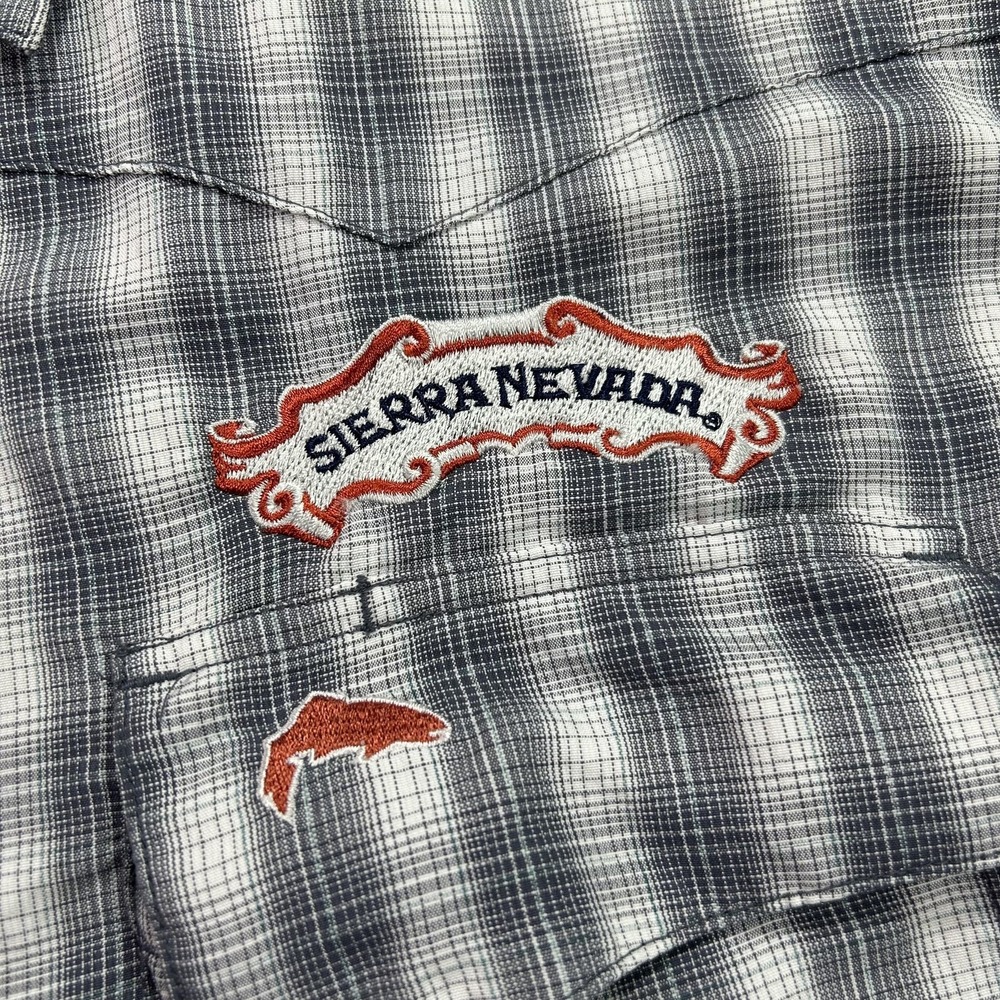Simms Sierra Nevada Shirt Mens Small Gray Plaid Short Sleeve Fishing Vented - Picture 4 of 10